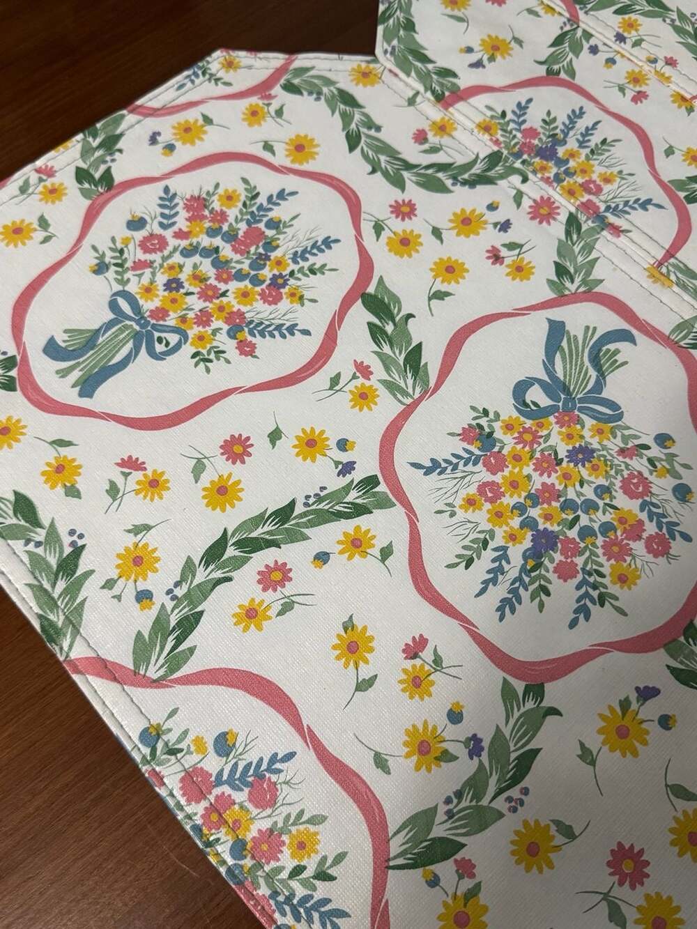 1990s Bows and Flowers set of 4 placemats Vintage Cottagecore style